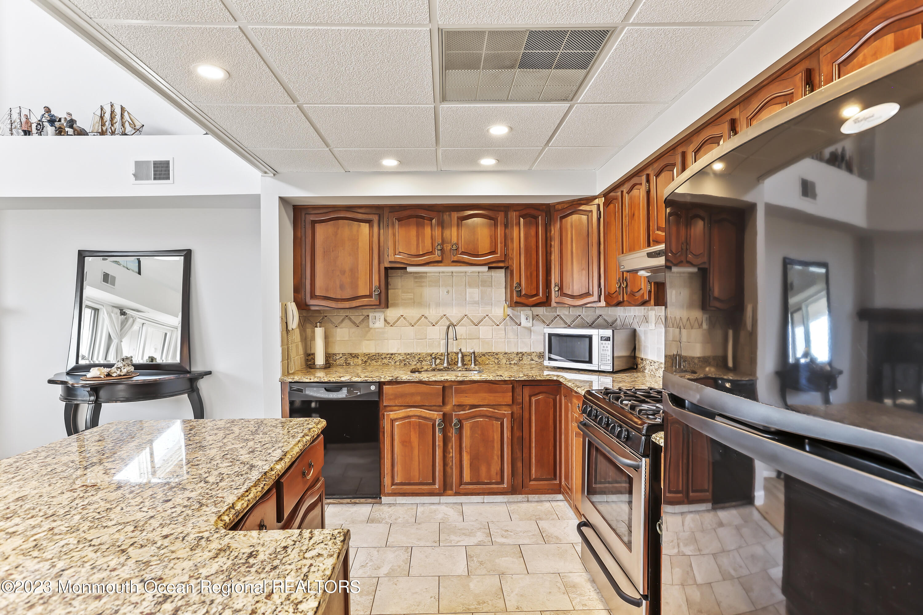 30 Portland Road, Unit BLDG A 6 Highlands, NJ 07732 - Photo 7 of 29 8V7A2539