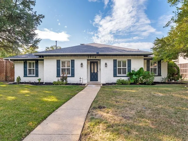 $585,000 | 2714 Carriage Lane, Carrollton, TX 75006