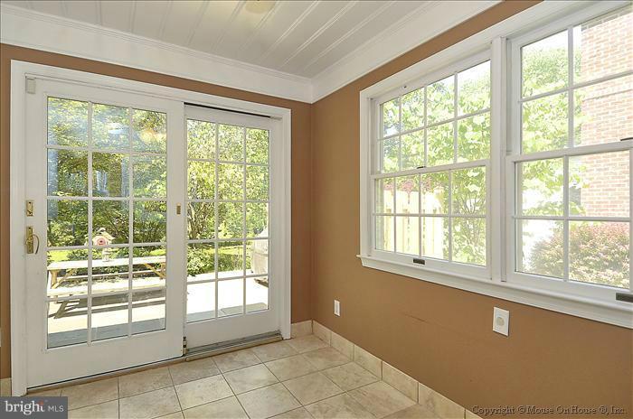 9120 Sudbury Road Silver Spring, MD 20901 - Photo 11 of 25 Sunroom/office