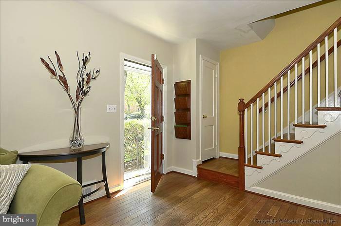 9120 Sudbury Road Silver Spring, MD 20901 - Photo 10 of 25 Interior (General)