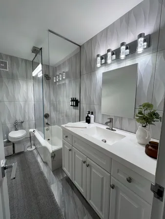 $2,600 | 535 North Michigan Avenue, Unit 805, Chicago, IL 60611