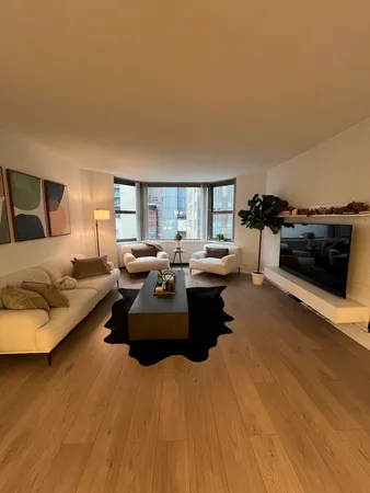 $2,600 | 535 North Michigan Avenue, Unit 805, Chicago, IL 60611