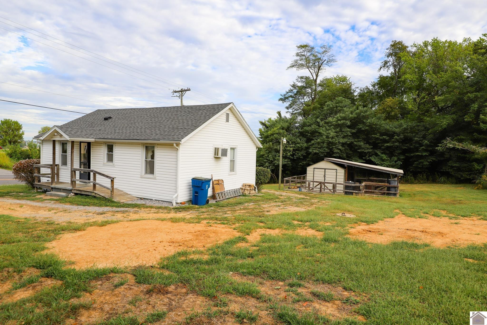 606 Westvaco Road Wickliffe, KY 42087 - Photo 5 of 19 Back of the House