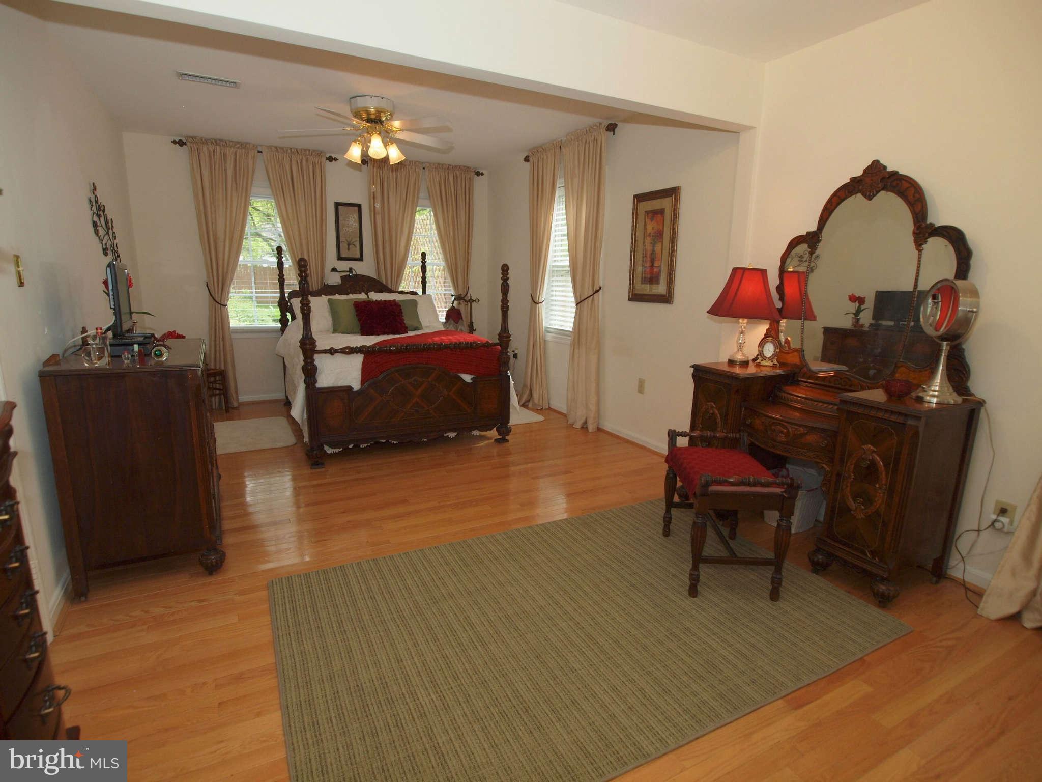 3203 Cofer Road Falls Church, VA 22042 - Photo 22 of 30 Bedroom (Master)