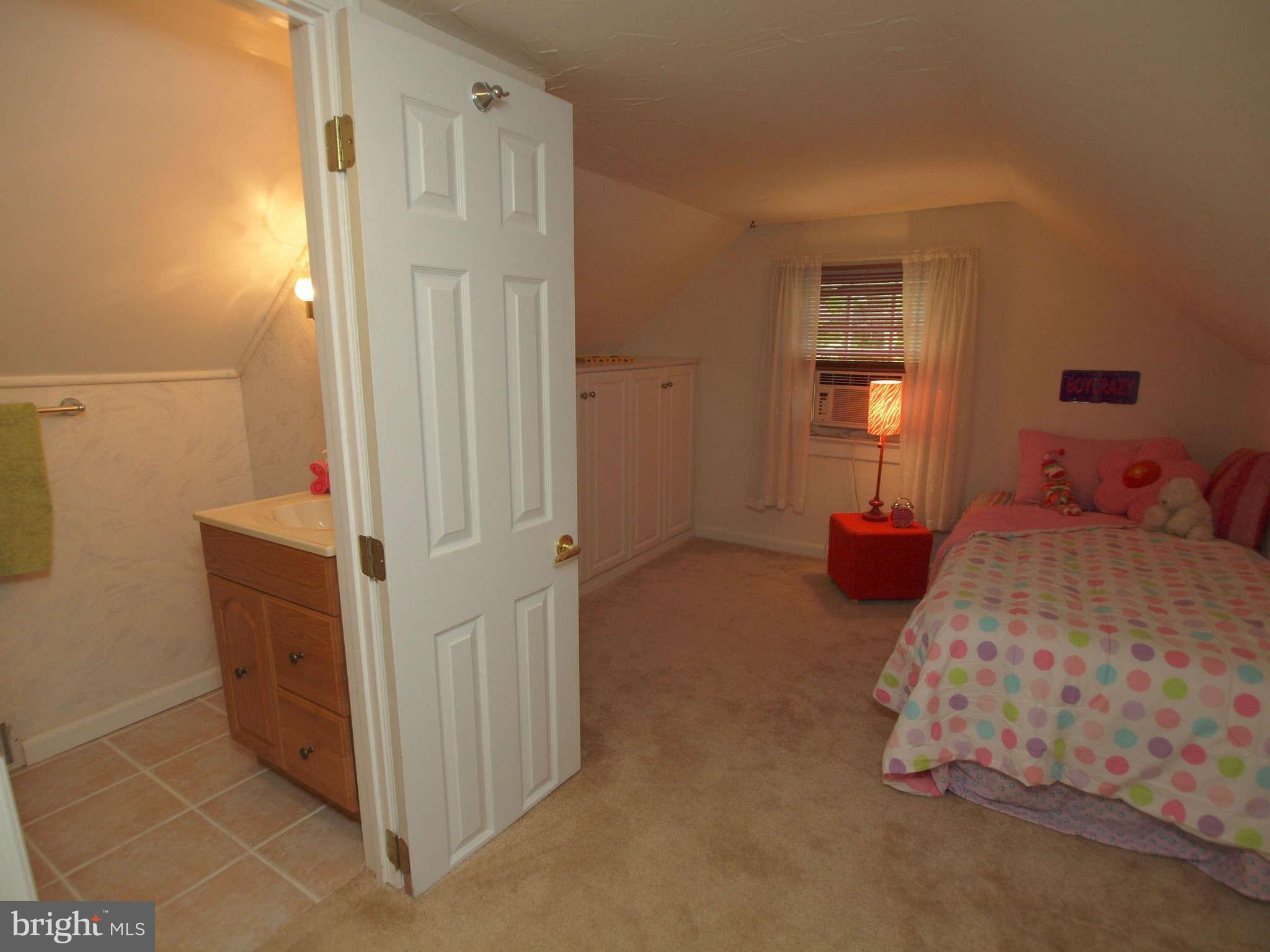 3203 Cofer Road Falls Church, VA 22042 - Photo 27 of 30 Bedroom