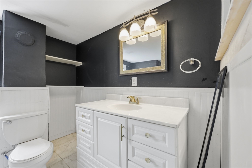 70 Milton Street Springfield, MA 01151 - Photo 19 of 37