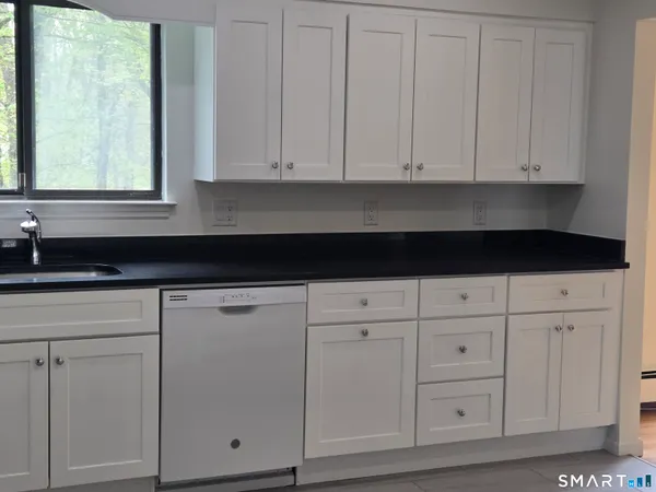 $5,300 | 17 Loughran Avenue, Stamford, CT 06902