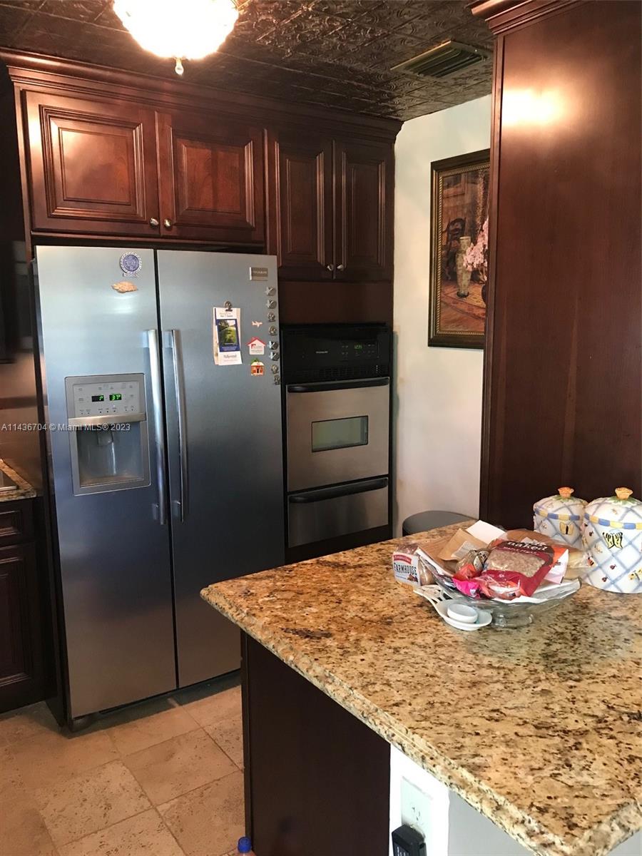 1205 North 30th Road Hollywood, FL 33021 - Photo 11 of 47 Gallery Image 11