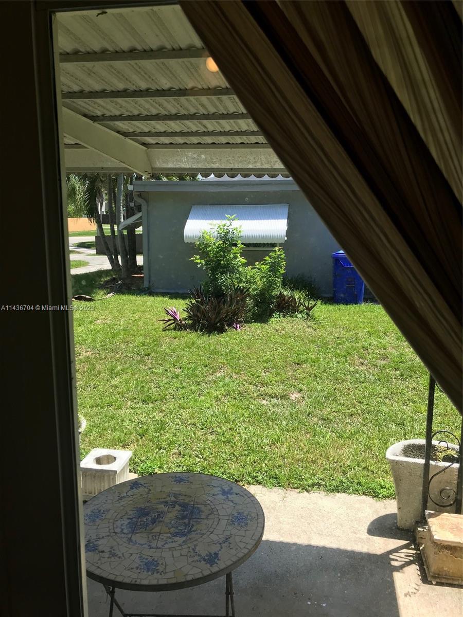 1205 North 30th Road Hollywood, FL 33021 - Photo 34 of 47 Gallery Image 34