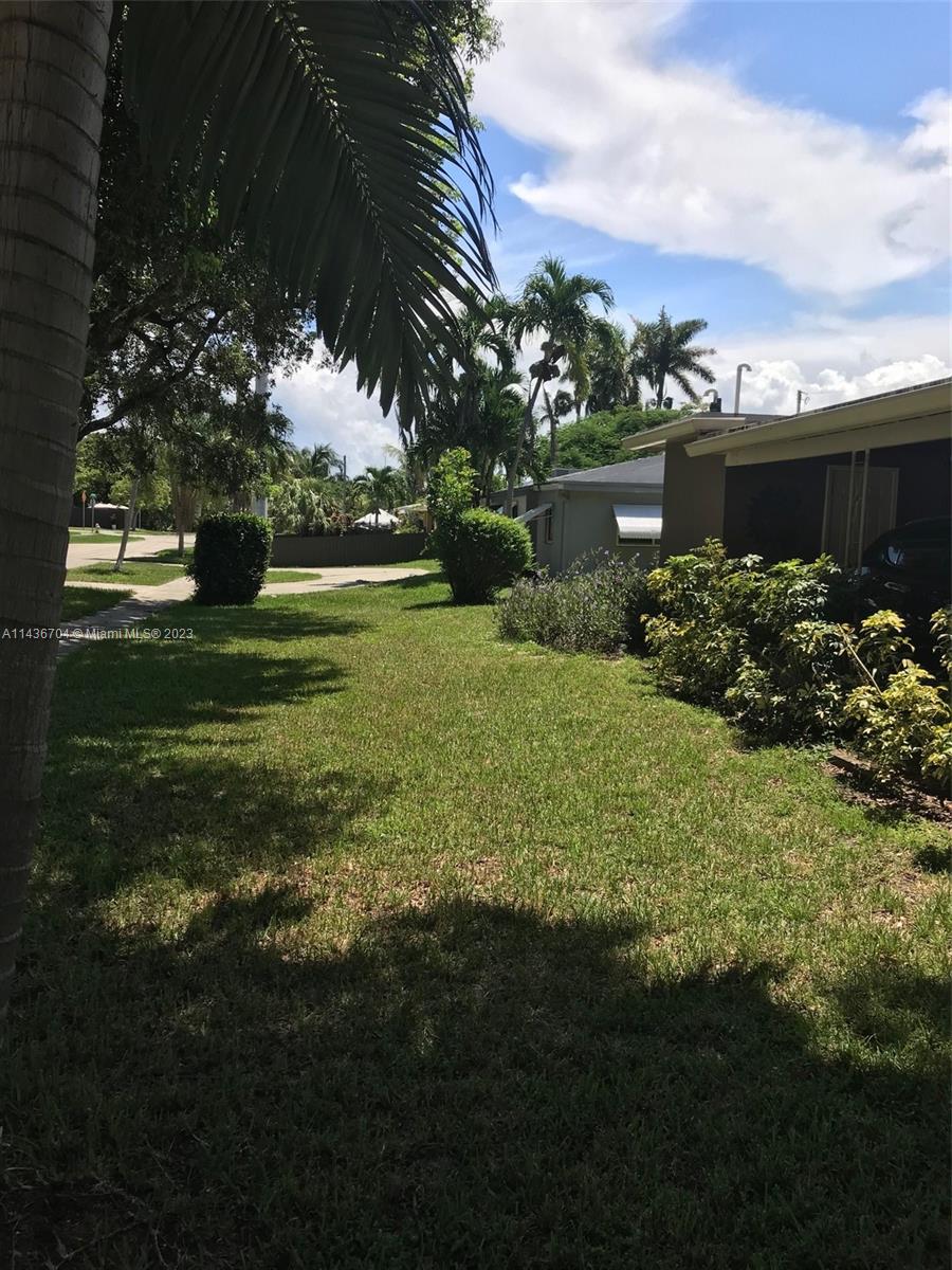 1205 North 30th Road Hollywood, FL 33021 - Photo 41 of 47 Gallery Image 41