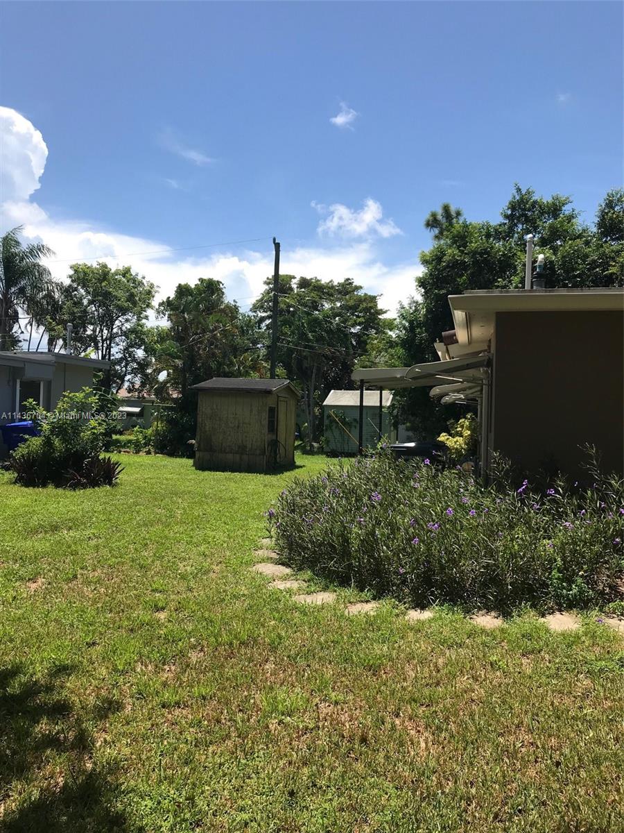 1205 North 30th Road Hollywood, FL 33021 - Photo 42 of 47 Gallery Image 42