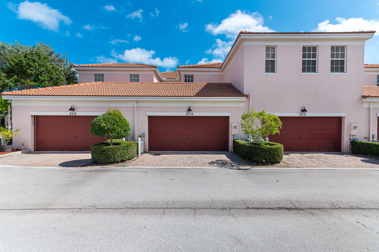 8314 Northwest 7th Court Boca Raton, FL 33487 - Photo 27 of 39 Garage