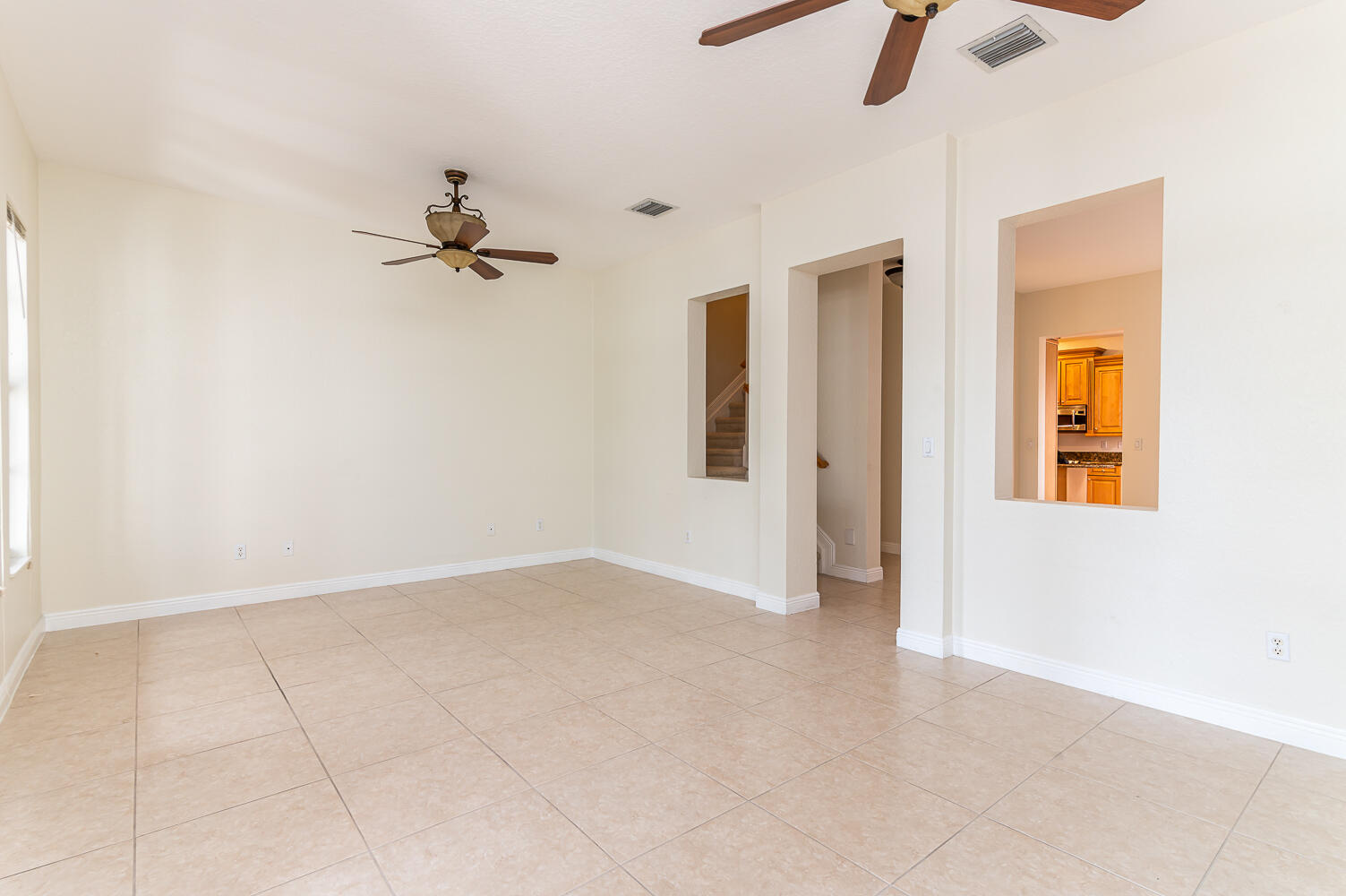 8314 Northwest 7th Court Boca Raton, FL 33487 - Photo 7 of 39 Living Room