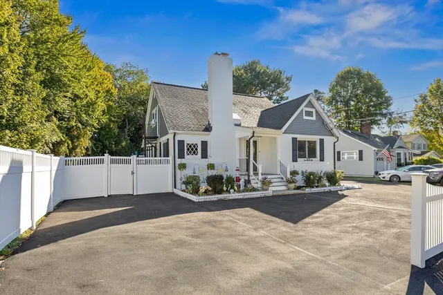 $960,000 | 42 Walnut Street, Saugus, MA 01906