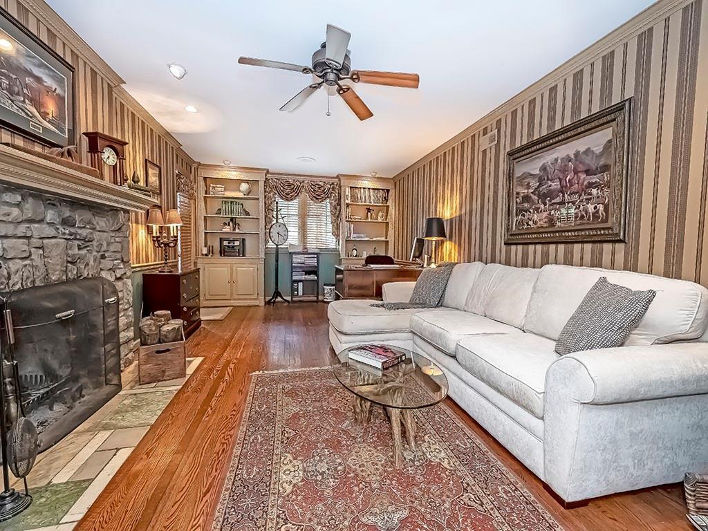 217 Seegar Road Pittsburgh, PA 15241 - Photo 18 of 25 Gallery Image 18