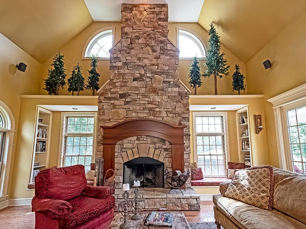 217 Seegar Road Pittsburgh, PA 15241 - Photo 2 of 25 Gallery Image 2
