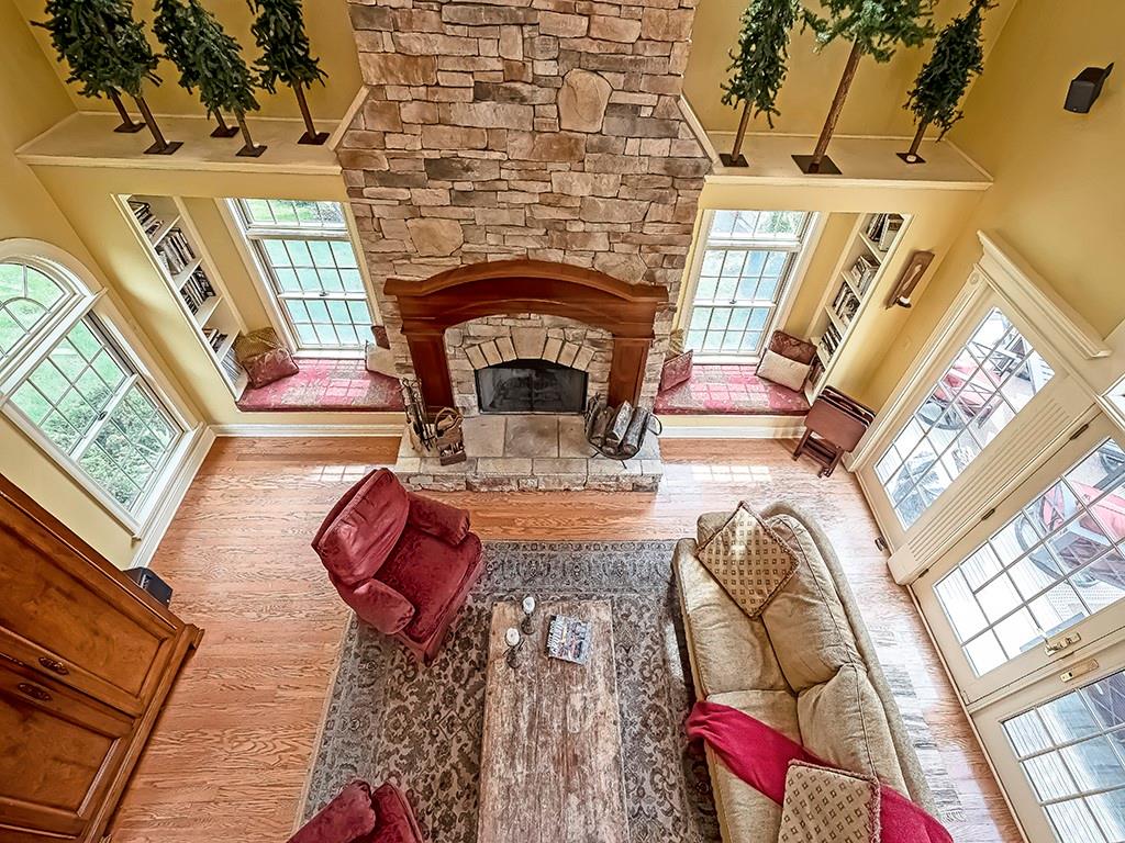 217 Seegar Road Pittsburgh, PA 15241 - Photo 4 of 25 Gallery Image 4
