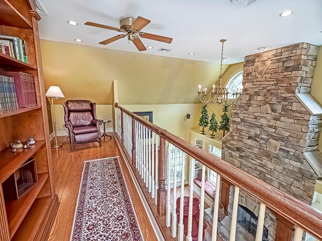217 Seegar Road Pittsburgh, PA 15241 - Photo 6 of 25 Gallery Image 6