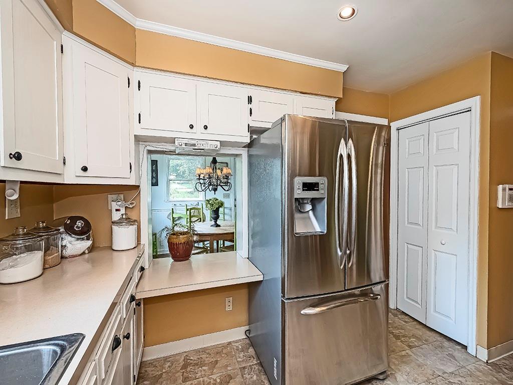 217 Seegar Road Pittsburgh, PA 15241 - Photo 10 of 25 Gallery Image 10