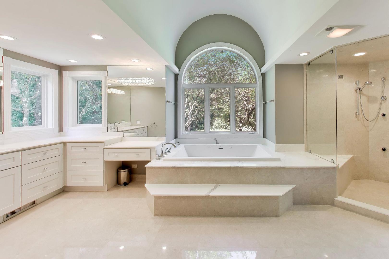 148 North Ahwahnee Road Lake Forest, IL 60045 - Photo 20 of 45 Gallery Image 20