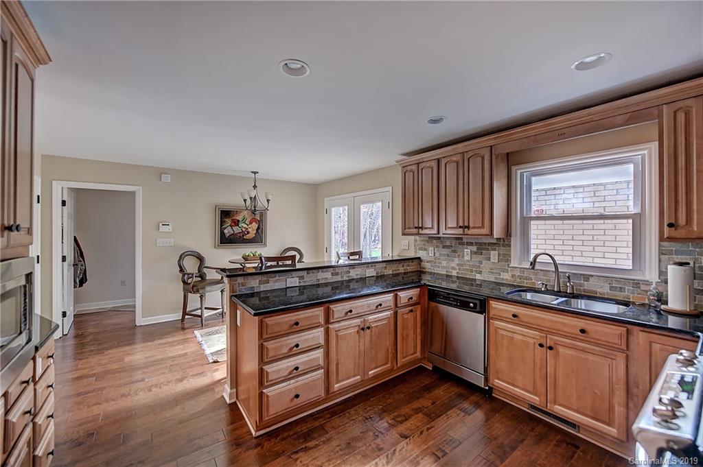 2558 Little Cove Road Charlotte, NC 28270 - Photo 16 of 31 Gallery Image 16