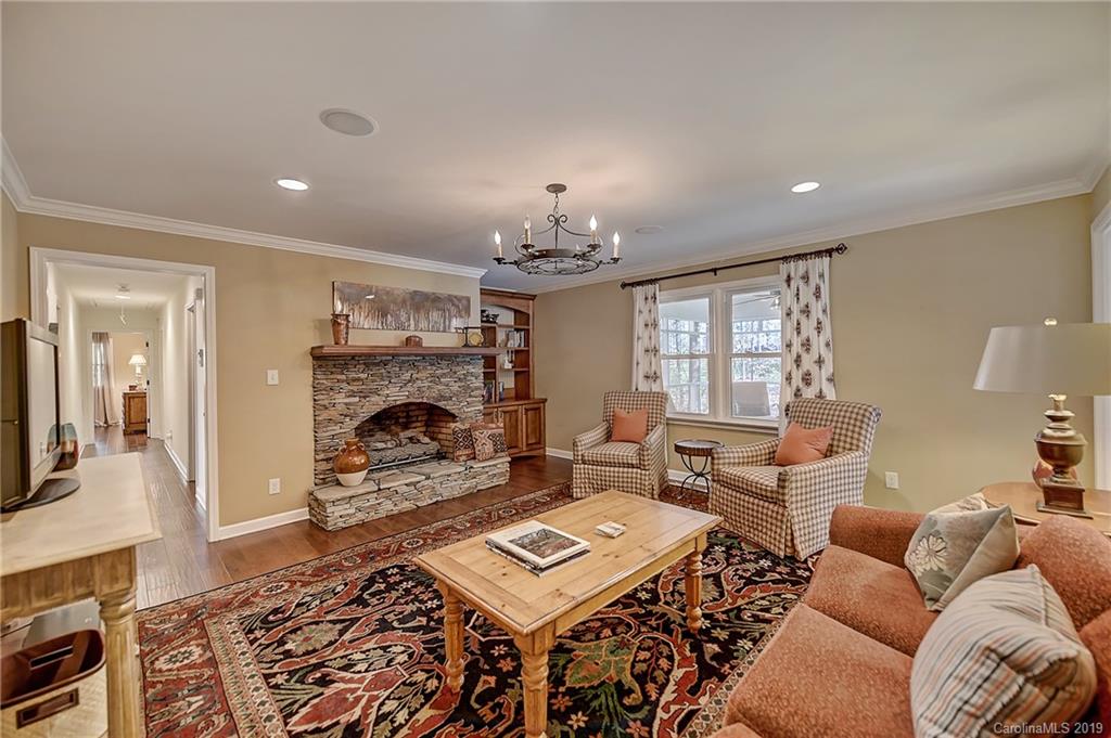 2558 Little Cove Road Charlotte, NC 28270 - Photo 10 of 31 Gallery Image 10
