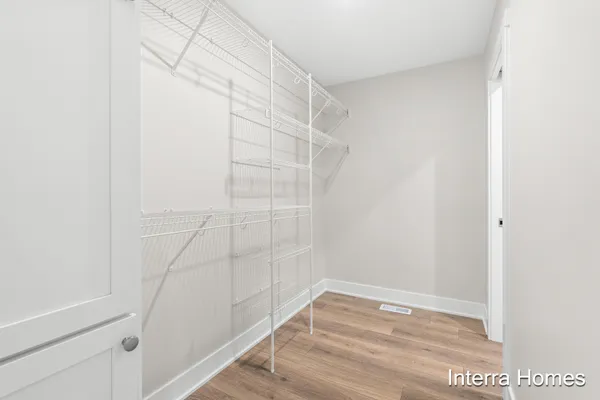 $379,900 | 1571 North Village Circle, Kalamazoo, MI 49009