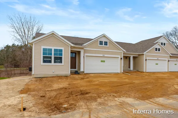 $379,900 | 1571 North Village Circle, Kalamazoo, MI 49009