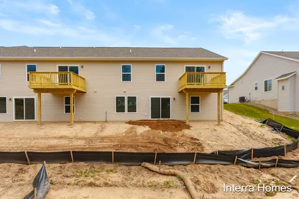 $379,900 | 1571 North Village Circle, Kalamazoo, MI 49009