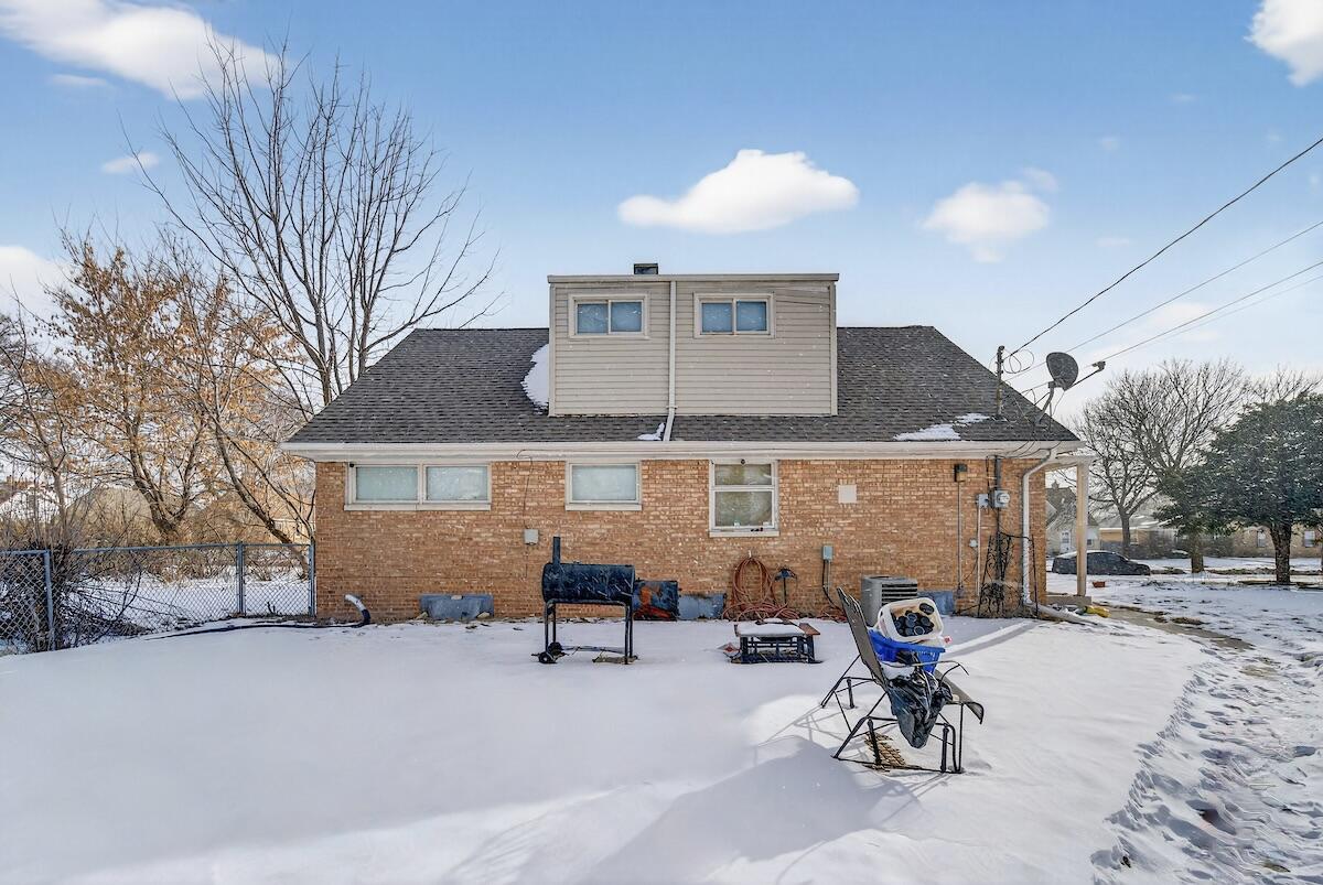 5137 North 66th Street Milwaukee, WI 53218 - Photo 14 of 19 Back of the House