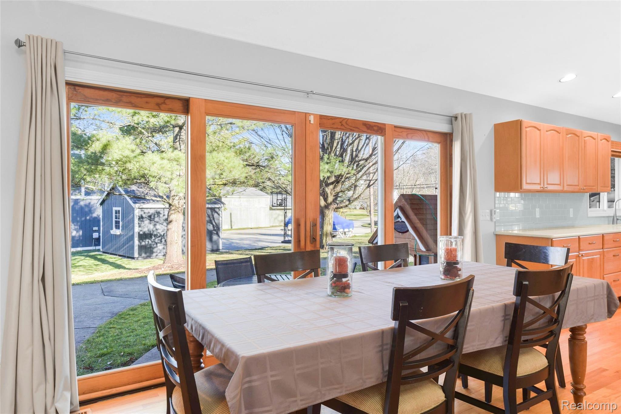 3638 Covert Road Waterford, MI 48328 - Photo 17 of 76 DSC_4344.jpg
