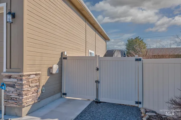 $750,000 | 2630 Dogwood Avenue, Fruitland, ID 83619