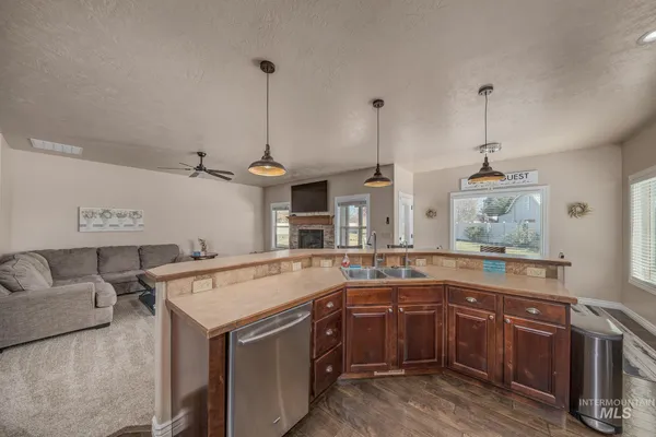 $750,000 | 2630 Dogwood Avenue, Fruitland, ID 83619