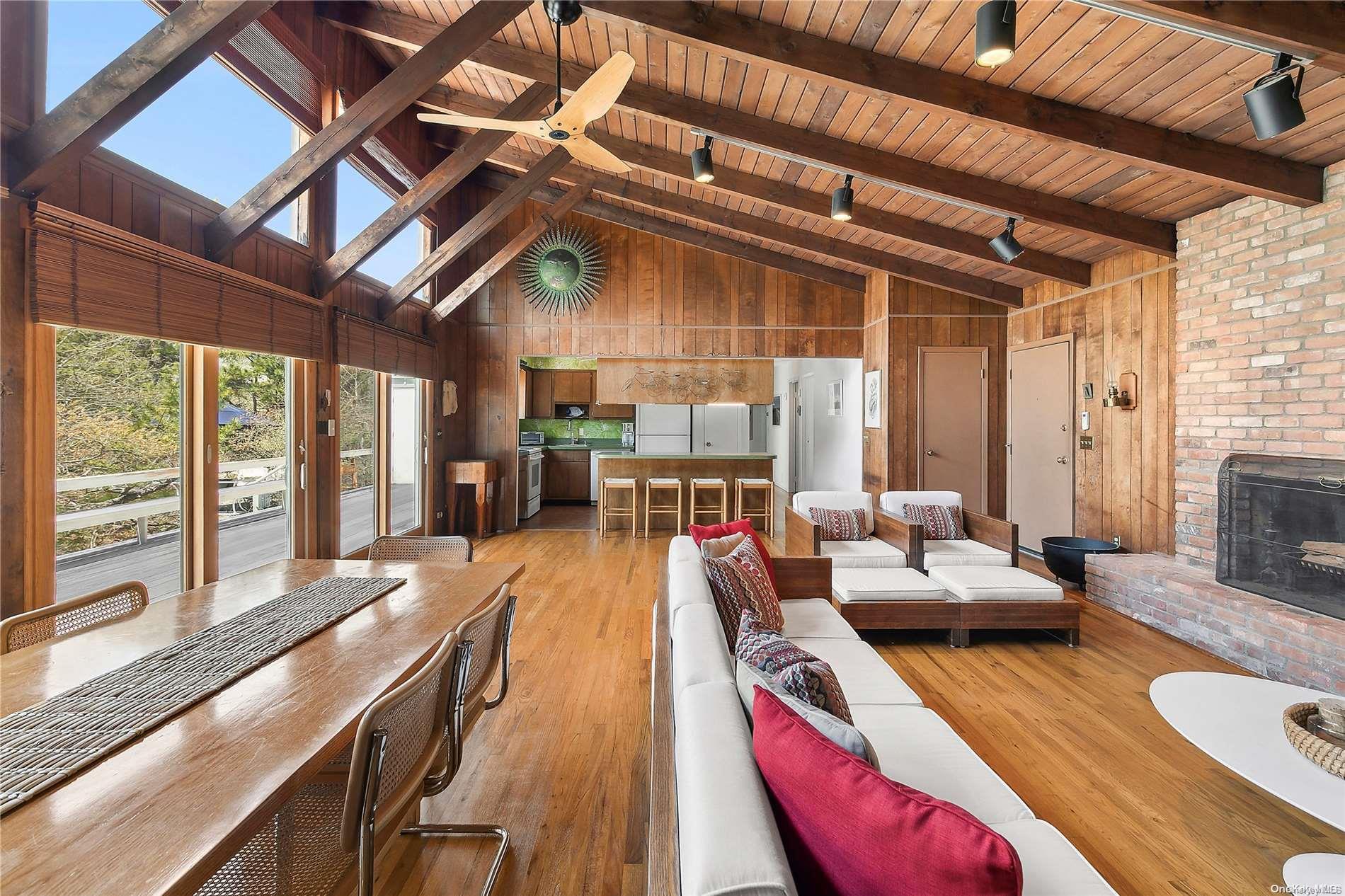25 Cliff Road Amagansett, NY 11930 - Photo 1 of 1