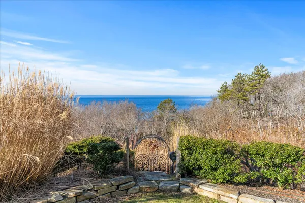 $3,499,000 | 3172 Sound Avenue, Riverhead, NY 11901