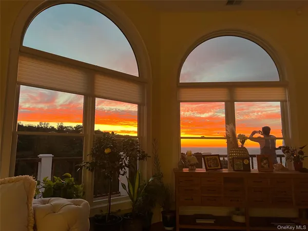 $3,499,000 | 3172 Sound Avenue, Riverhead, NY 11901