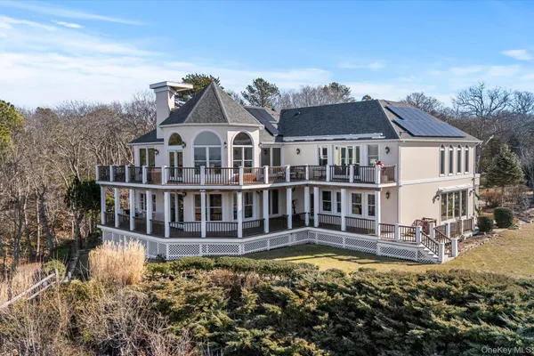 $3,499,000 | 3172 Sound Avenue, Riverhead, NY 11901