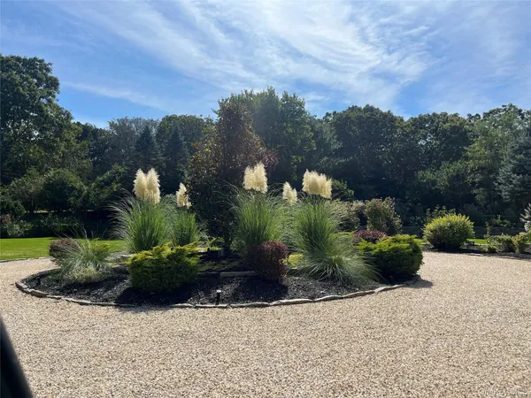 $3,499,000 | 3172 Sound Avenue, Riverhead, NY 11901