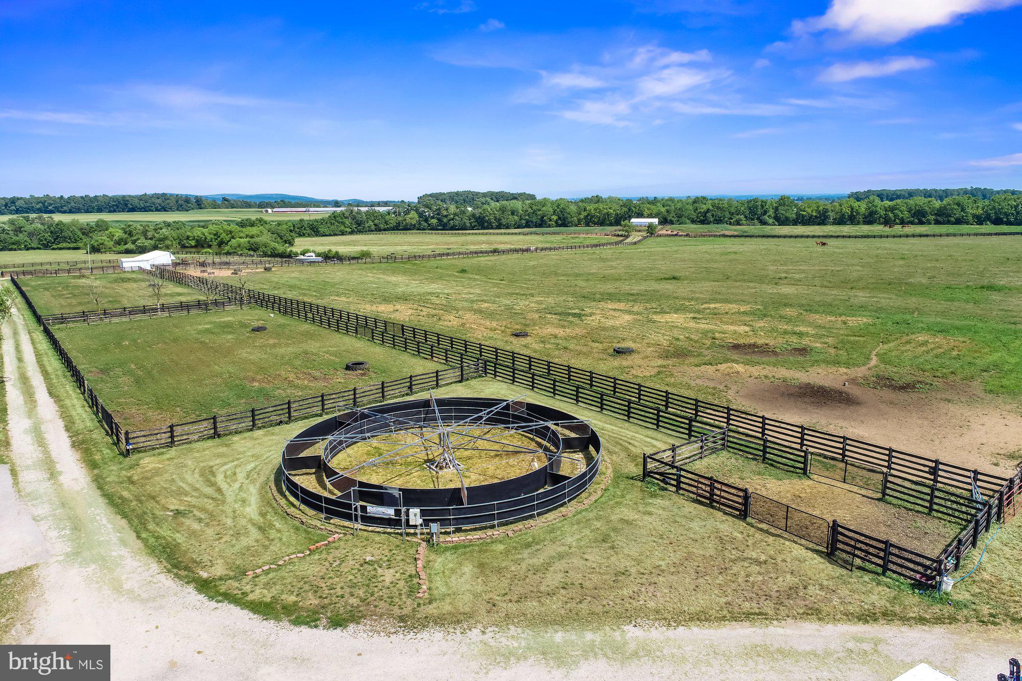 1225 Bon-Ox Road Gettysburg, PA 17325 - Photo 49 of 54 Horse Exercise Pen and Fenced Areas