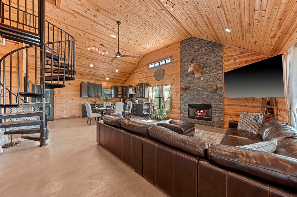 12995 Hackberry Road Rocksprings, TX 78880 - Photo 28 of 45