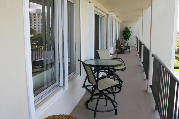 300 South Beach Road, Unit 308 Jupiter, FL 33469 - Photo 12 of 27 Large Side Porch