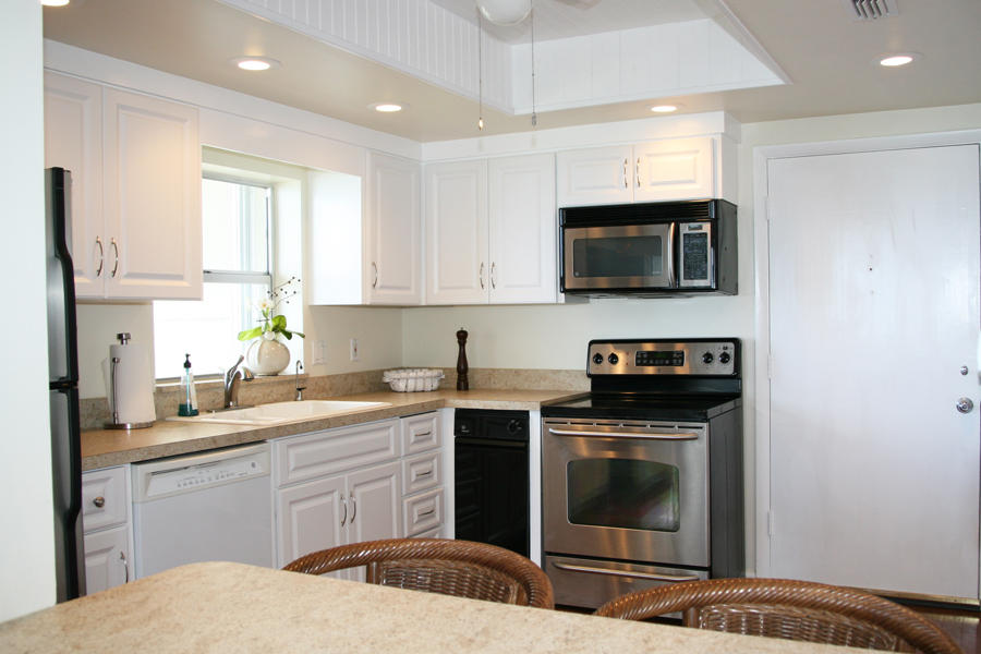 300 South Beach Road, Unit 308 Jupiter, FL 33469 - Photo 7 of 27 Kitchen