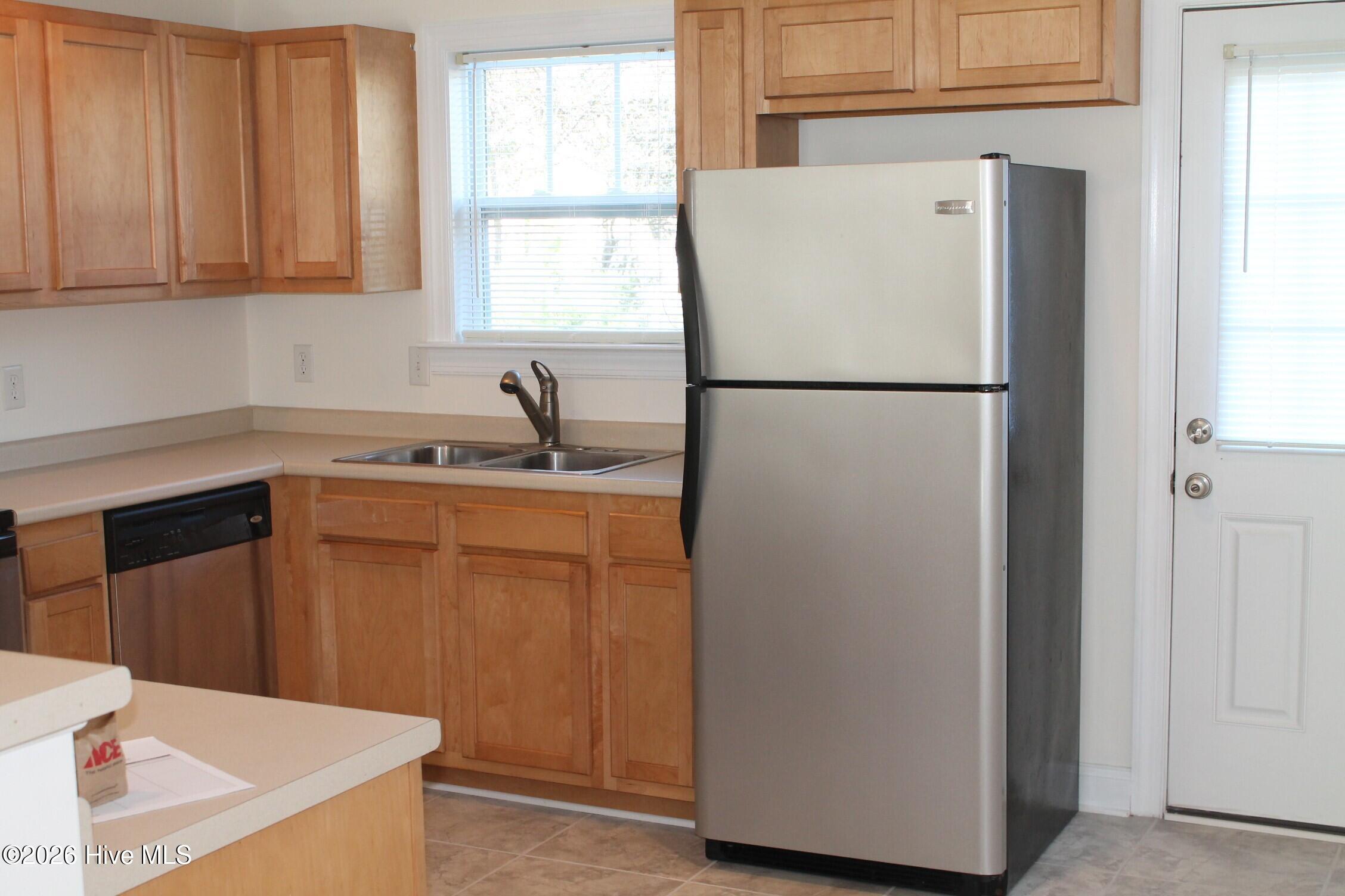 300 Williams Store Road, Unit B Hampstead, NC 28443 - Photo 3 of 9