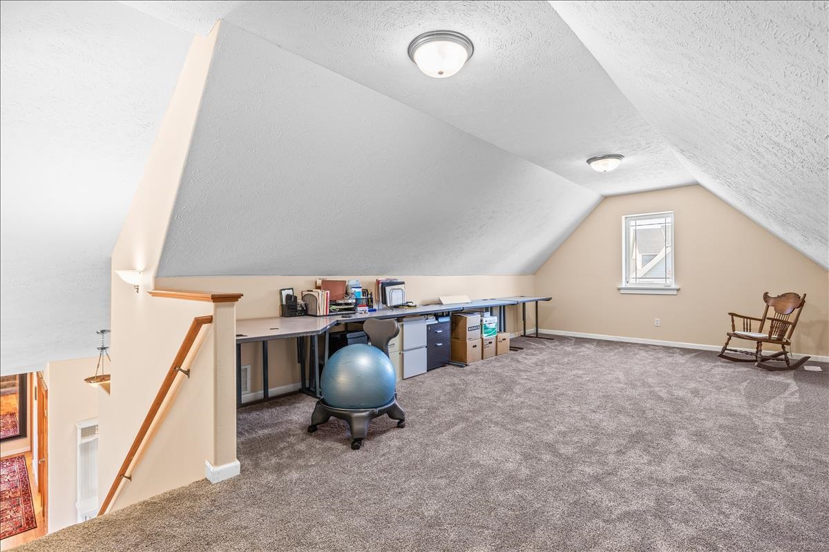 2117 South Meadowview Road Greenacres, WA 99016 - Photo 14 of 26