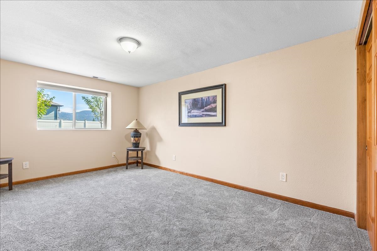 2117 South Meadowview Road Greenacres, WA 99016 - Photo 19 of 26