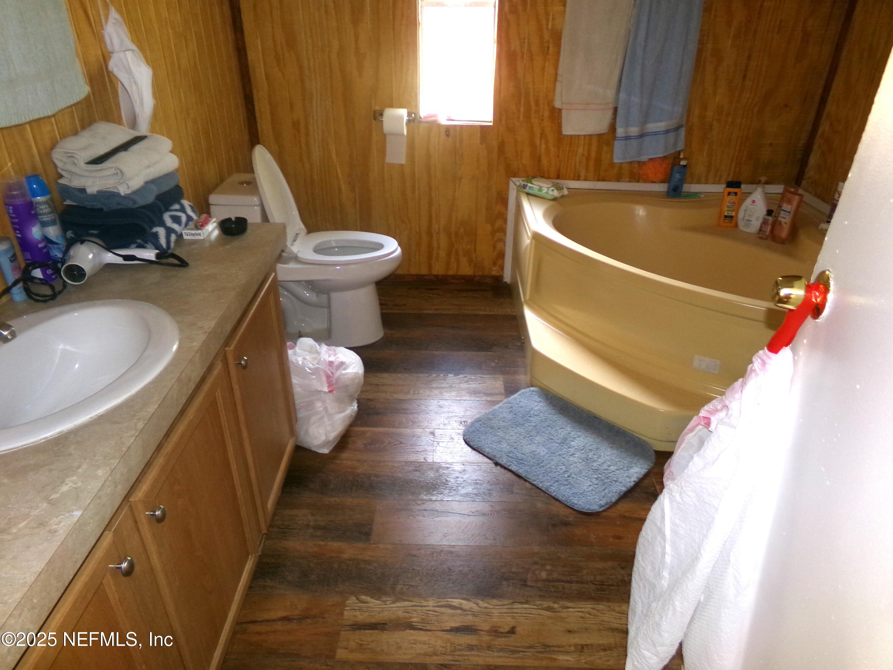 231 6th Way Interlachen, FL 32148 - Photo 13 of 20 100_0026