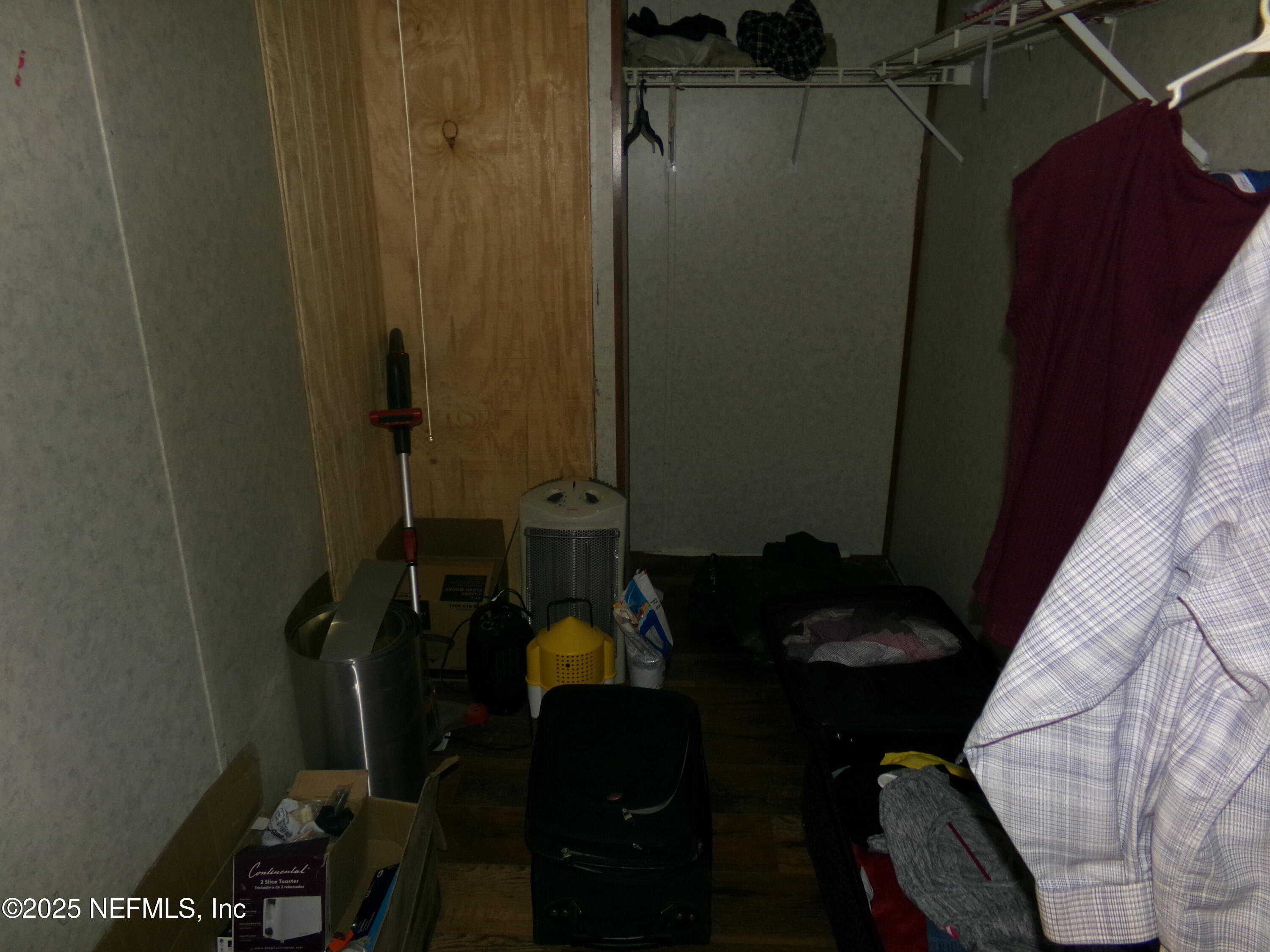 231 6th Way Interlachen, FL 32148 - Photo 14 of 20 100_0027