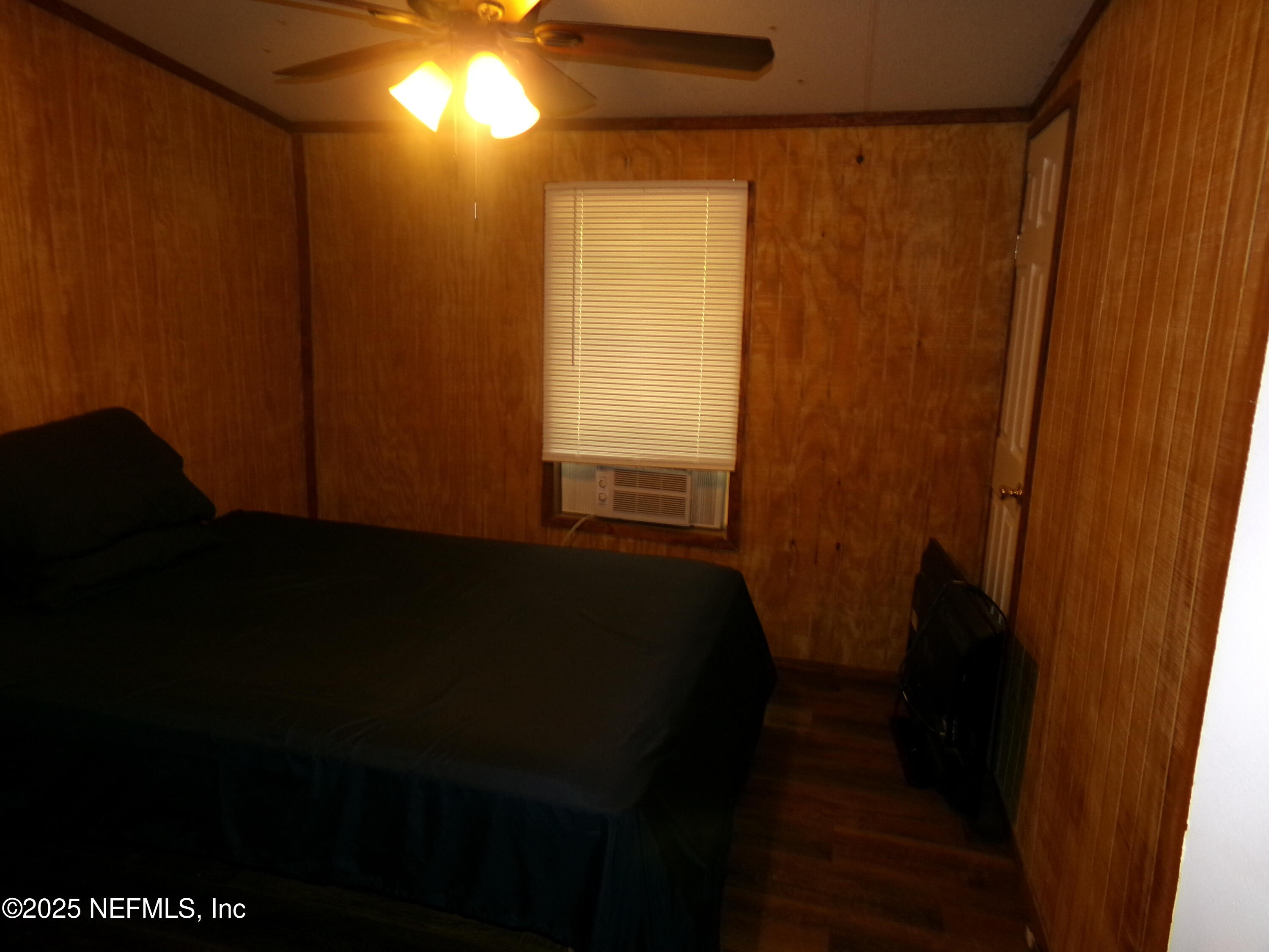 231 6th Way Interlachen, FL 32148 - Photo 6 of 20 100_0019