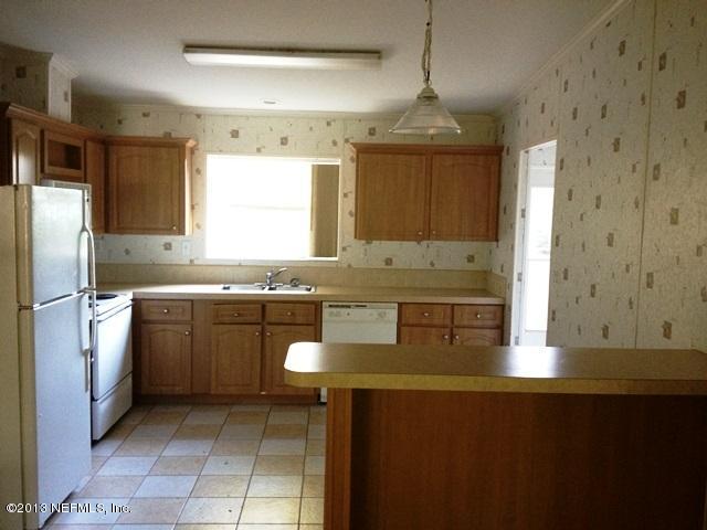 6106 Twin Lakes Road Keystone Heights, FL 32656 - Photo 4 of 20 KITCHEN VIEW-B