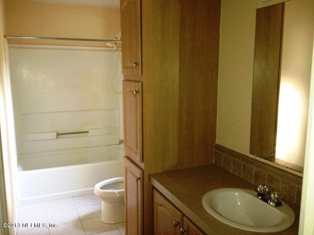 6106 Twin Lakes Road Keystone Heights, FL 32656 - Photo 8 of 20 MASTER BATH
